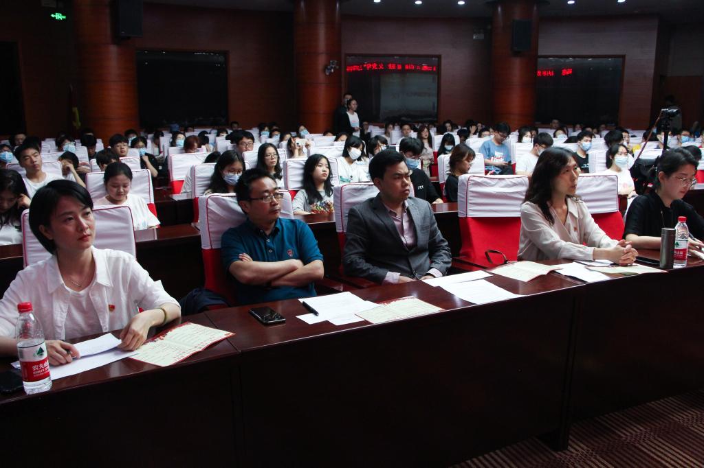 https://www.jju.edu.cn/__local/8/B4/01/73E2EC8658FDF1B6222955DAFB9_6F7B7258_1559B.jpg